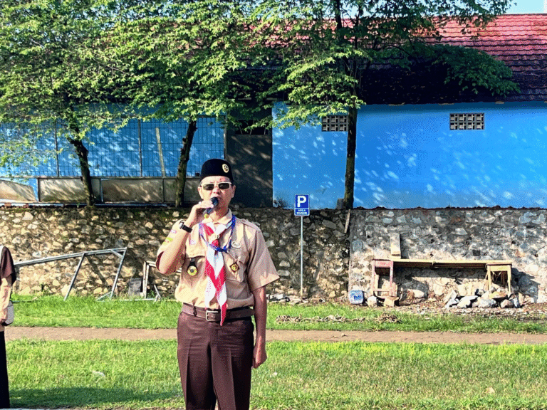 Mengukir Karakter Qurani di Tengah Alam: Perjusa SMP elTAHFIDH Cetak Santriwati Berjiwa Pemimpin di Buperta Cibubur